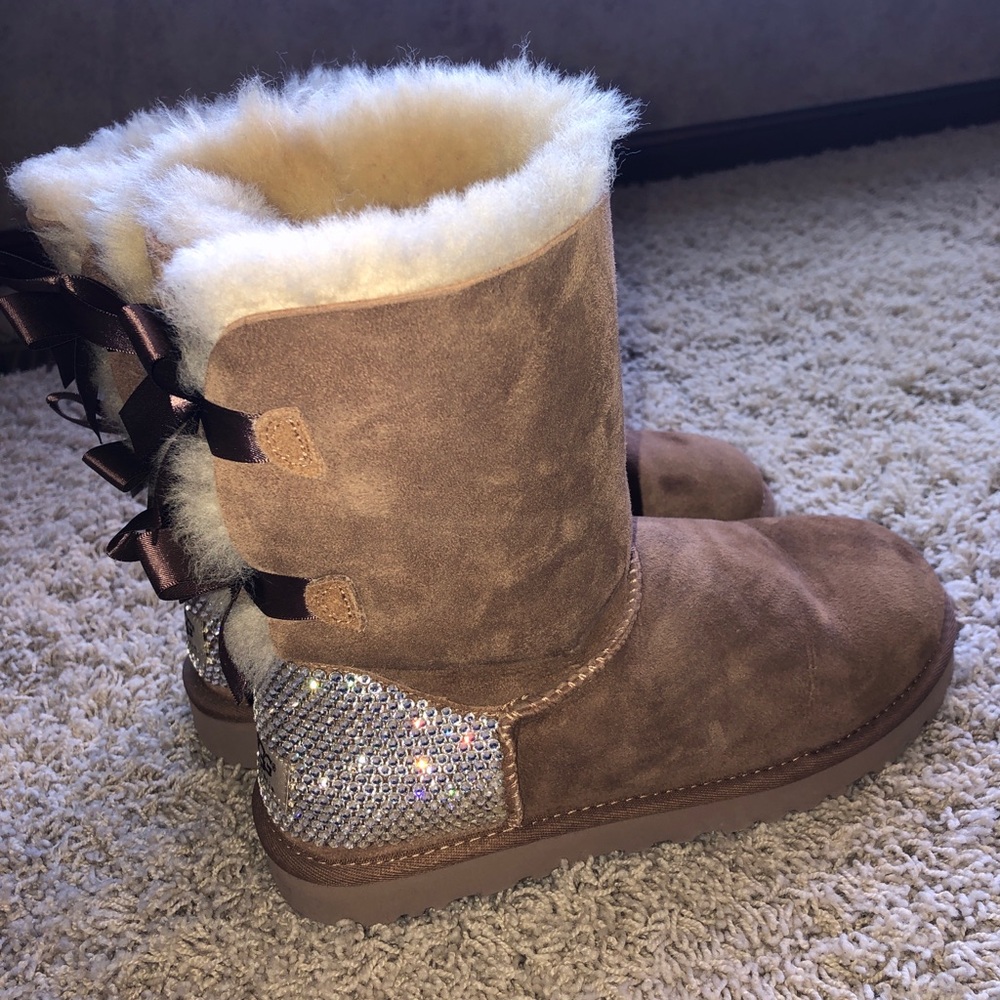 Ugg brown boots size 8